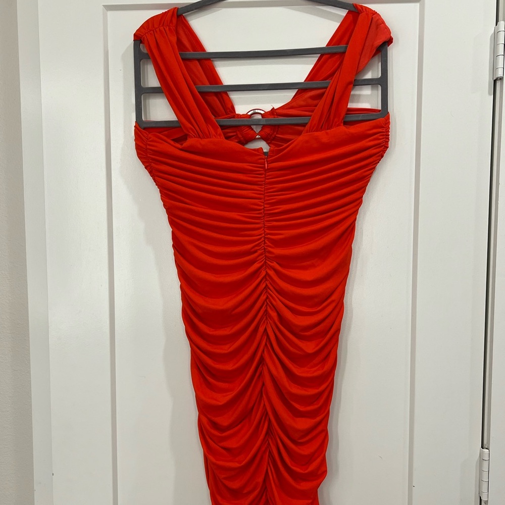 Dress - Picture 2 of 4